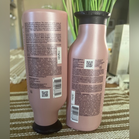 ❌❌SOLD❌❌Pureology - Pure Volume Shampoo & Conditioner - Picture 7 of 7